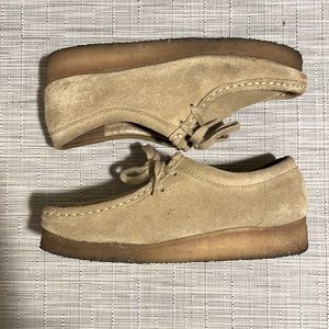 Clark’s Wallabees Tan Suede Moccasin